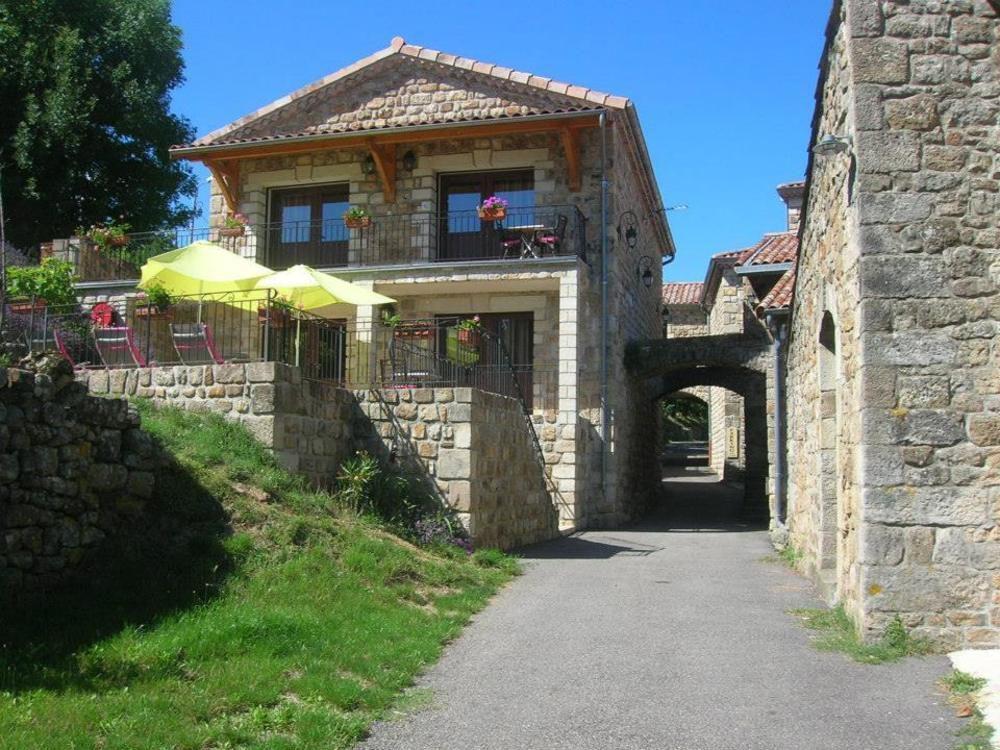 Hotel Aux Vieux Arceaux Mercuer Zewnętrze zdjęcie