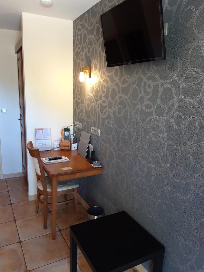 Hotel Aux Vieux Arceaux Mercuer Zewnętrze zdjęcie